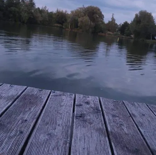 Kemp Hradec U Kadane Rokle
